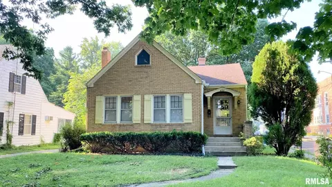 830 W Edwards St, Springfield, IL 62704 photo 1
