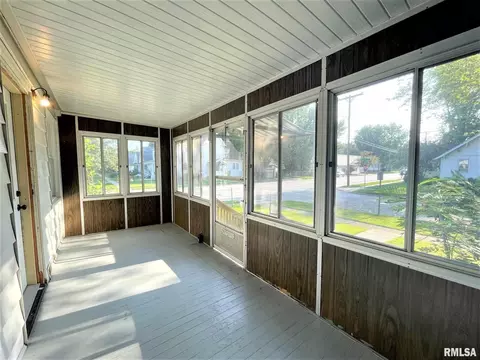 801 S Columbia Ave, Springfield, IL 62704 photo 17