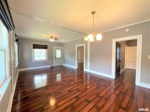 801 S Columbia Ave, Springfield, IL 62704 photo 5