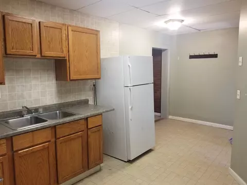 149 E Jackson St, Virden, IL 62690 photo 7