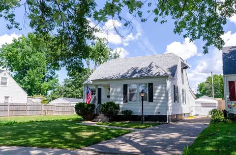 2024 N 20th St, Springfield, IL 62702 photo 1
