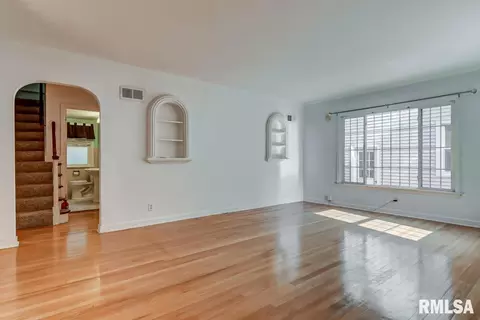 2043 S Walnut Rd, Springfield, IL 62704 photo 4