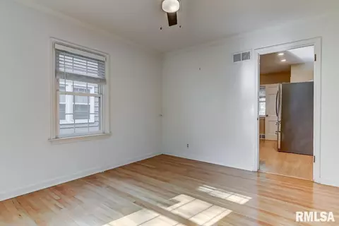2043 S Walnut Rd, Springfield, IL 62704 photo 9