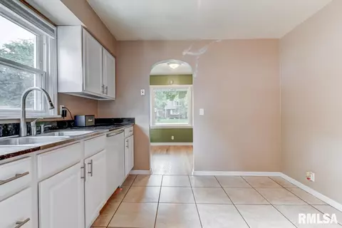 3209 S 5th St, Springfield, IL 62703 photo 10