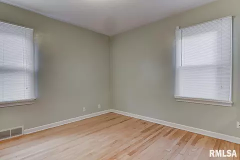 3209 S 5th St, Springfield, IL 62703 photo 20