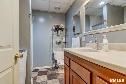 2012 S Spring St, Springfield, IL 62704 photo 24