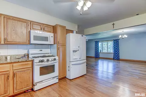 2744 Hedge Ln, Springfield, IL 62707 photo 10