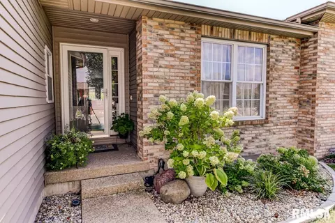 2919 Apt 11 S Meadowbrook St, Springfield, IL 62711 photo 1