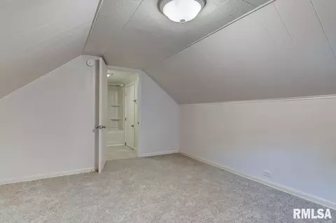 3324 S Spring St, Springfield, IL 62703 photo 17