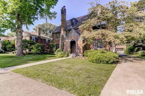 1601 Bates Ave, Springfield, IL 62704 photo 4