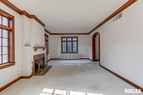 1601 Bates Ave, Springfield, IL 62704 photo 8