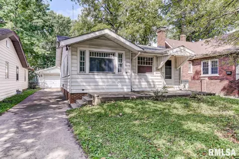 1915 S 5th St, Springfield, IL 62703 photo 1