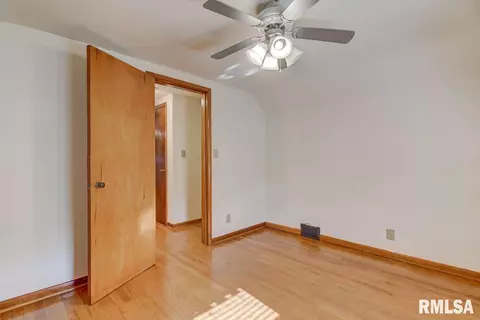 2373 E Converse Ave, Springfield, IL 62702 photo 19