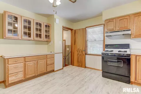 2373 E Converse Ave, Springfield, IL 62702 photo 7