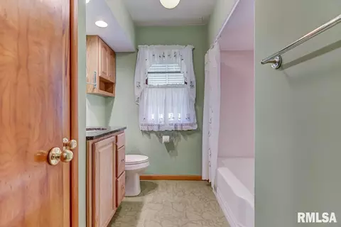 2373 E Converse Ave, Springfield, IL 62702 photo 14