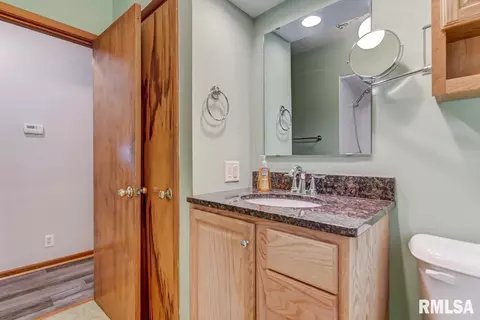 2373 E Converse Ave, Springfield, IL 62702 photo 15