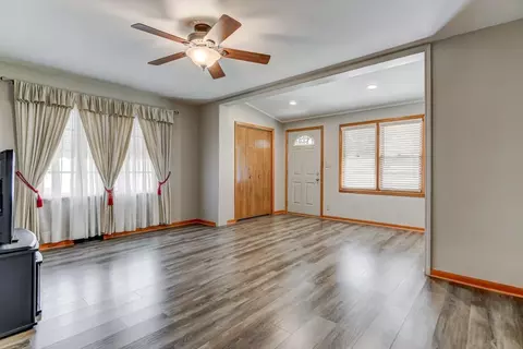 2373 E Converse Ave, Springfield, IL 62702 photo 2
