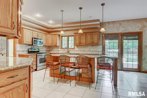 6409 Willow Springs Rd, Springfield, IL 62712 photo 9