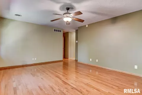 6409 Willow Springs Rd, Springfield, IL 62712 photo 22