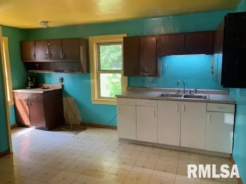 617 N Wesley St, Springfield, IL 62702 photo 5