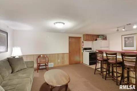 2124 S Lincoln Ave, Springfield, IL 62704 photo 16