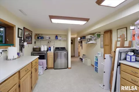 2124 S Lincoln Ave, Springfield, IL 62704 photo 13