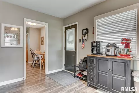 1800 Hood St, Springfield, IL 62703 photo 9