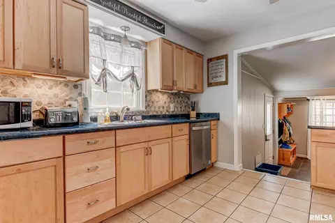 2501 S State St, Springfield, IL 62704 photo 6