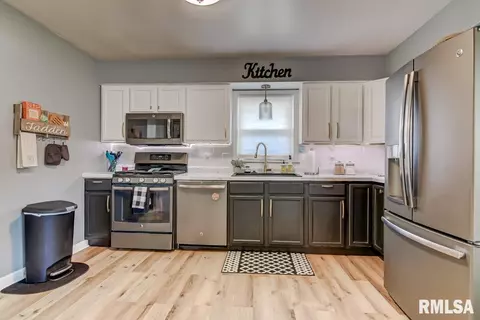 2041 N 23rd St, Springfield, IL 62702 photo 12