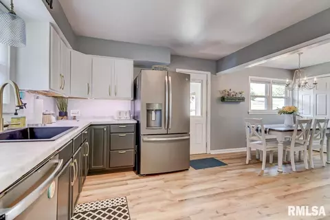 2041 N 23rd St, Springfield, IL 62702 photo 11