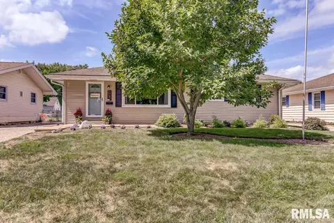 2041 N 23rd St, Springfield, IL 62702 photo 2