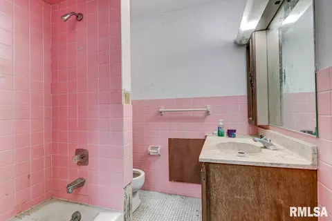 1211 S 6th St, Springfield, IL 62703 photo 14