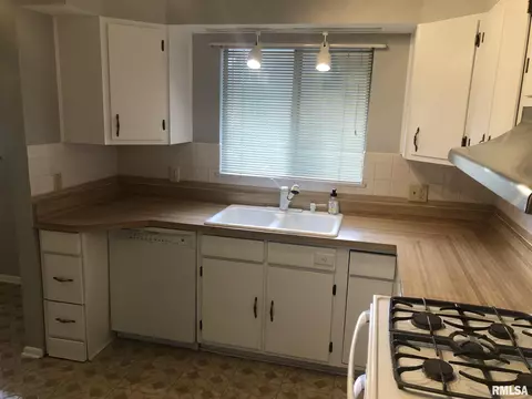 316 Whitefield Rd, Springfield, IL 62704 photo 5
