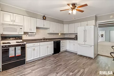 1420 S 4th St, Springfield, IL 62703 photo 8