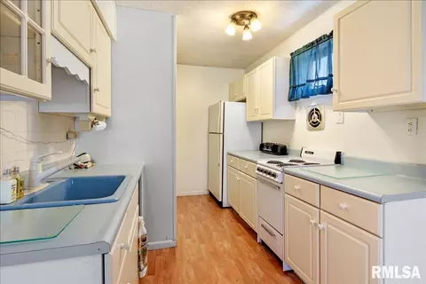 1420 S 4th St, Springfield, IL 62703 photo 33