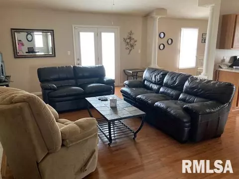3700 Kerry Blvd, Springfield, IL 62707 photo 2
