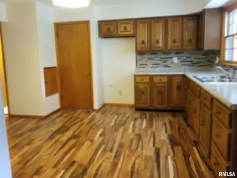 2120 N 23rd St, Springfield, IL 62702 photo 9