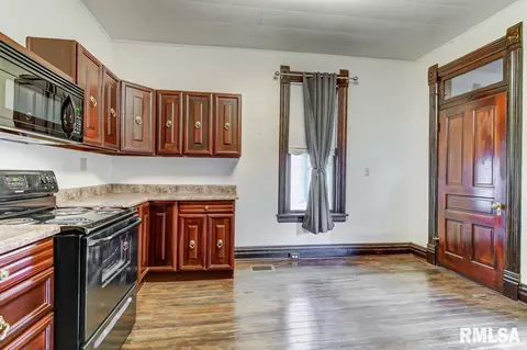 809 S 4th St, Springfield, IL 62703 photo 15