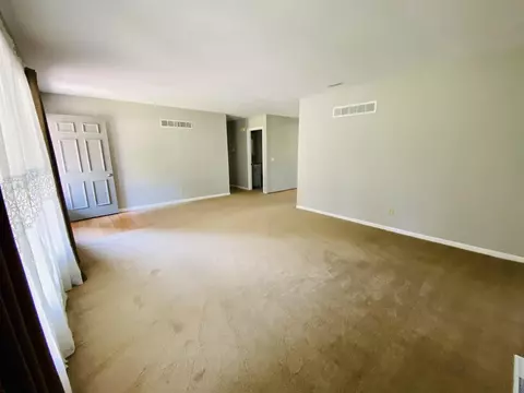 105 Brookview Dr, Abingdon, IL 61410 photo 11