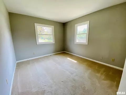 105 Brookview Dr, Abingdon, IL 61410 photo 20