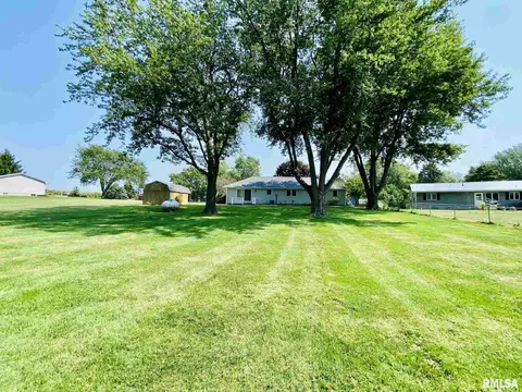 105 Brookview Dr, Abingdon, IL 61410 photo 7