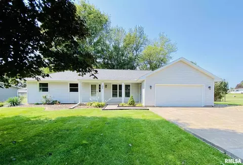 105 Brookview Dr, Abingdon, IL 61410 photo 1