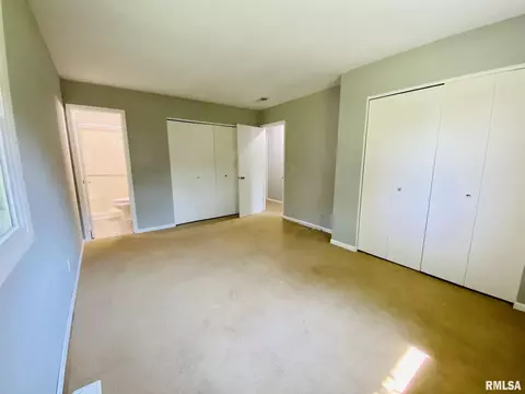 105 Brookview Dr, Abingdon, IL 61410 photo 18