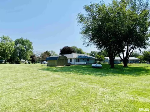 105 Brookview Dr, Abingdon, IL 61410 photo 5
