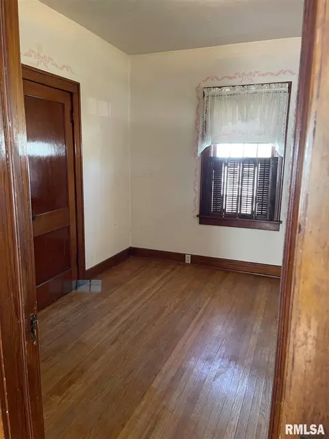 2109 N 11th St, Springfield, IL 62702 photo 12