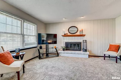112 Veneto Villa, Springfield, IL 62703 photo 4