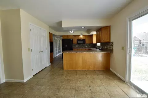 1100 Bridle Path Ln, Springfield, IL 62712 photo 12