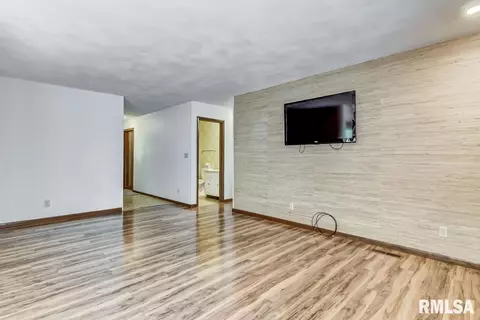 2836 Crown Pt, Springfield, IL 62704 photo 15