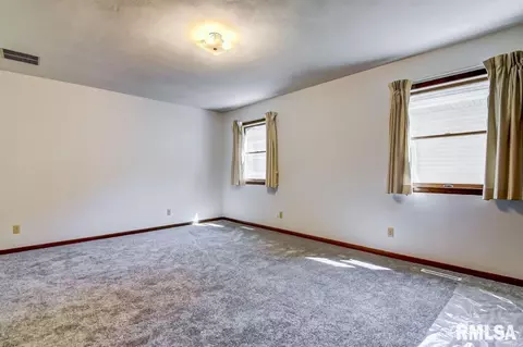 2836 Crown Pt, Springfield, IL 62704 photo 18