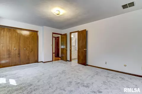 2836 Crown Pt, Springfield, IL 62704 photo 20